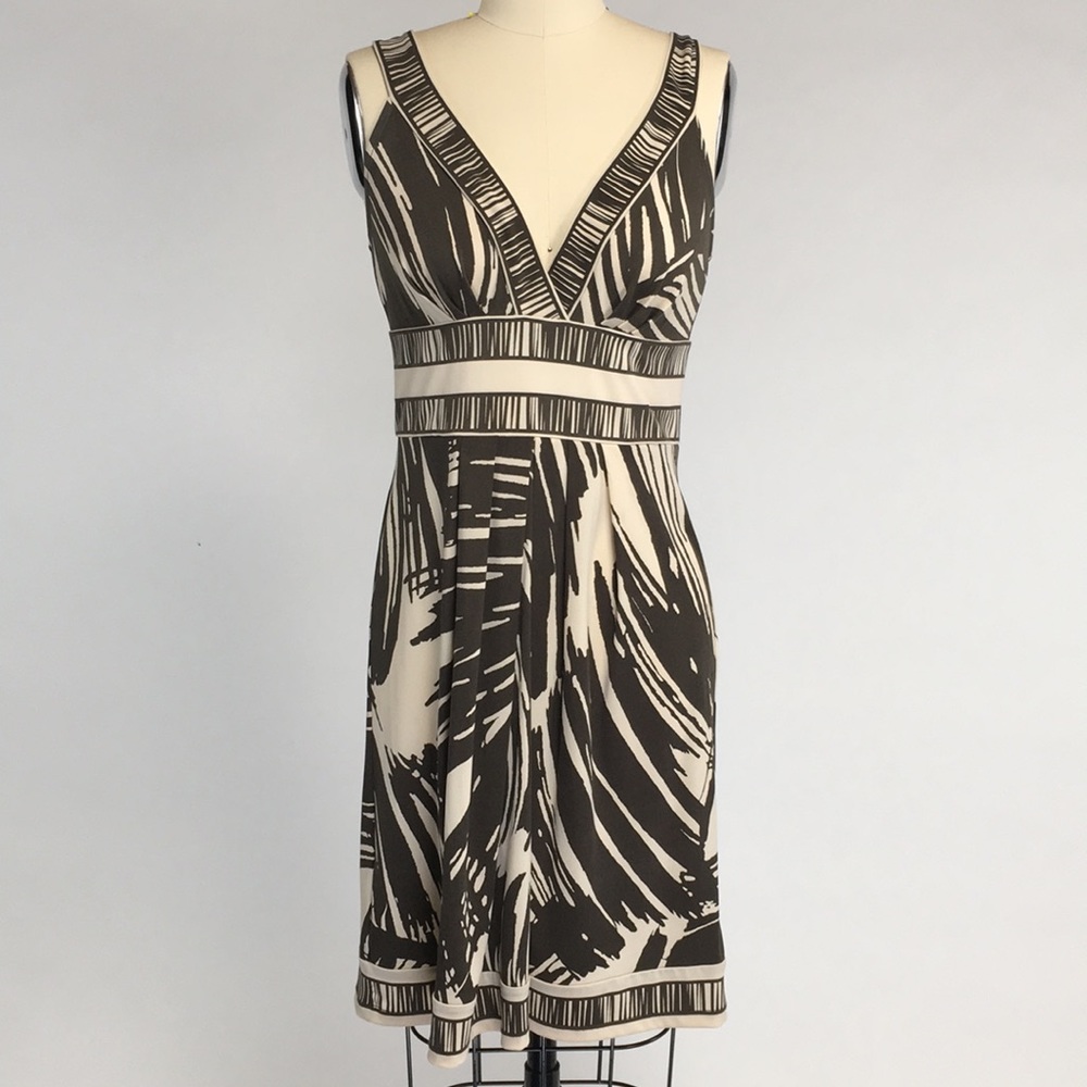 BGBG Sleeveless Olive and Beige Dress